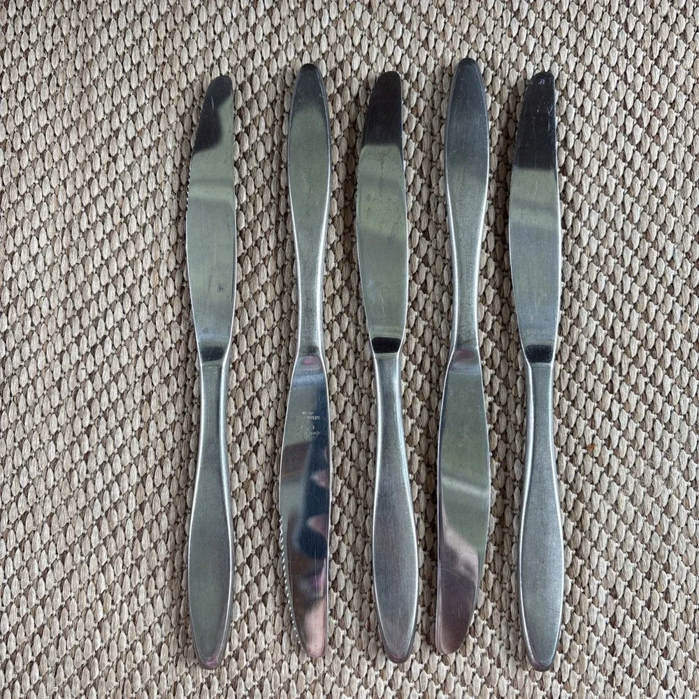 6 Easterling RHINELAND Stainless Japan Dinner Knives